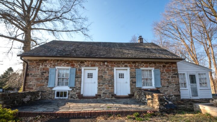 Colonial House Museum