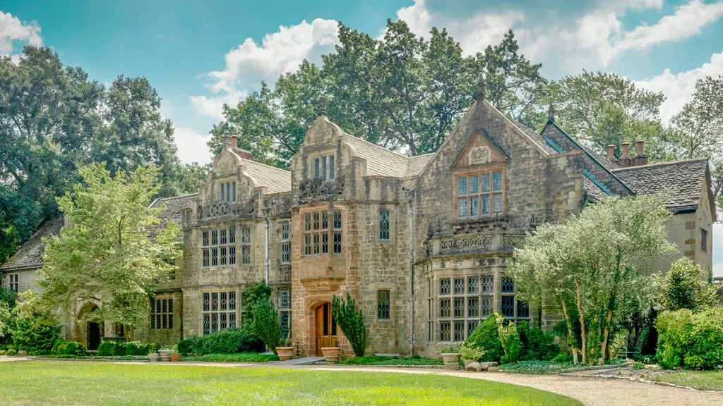 Virginia House