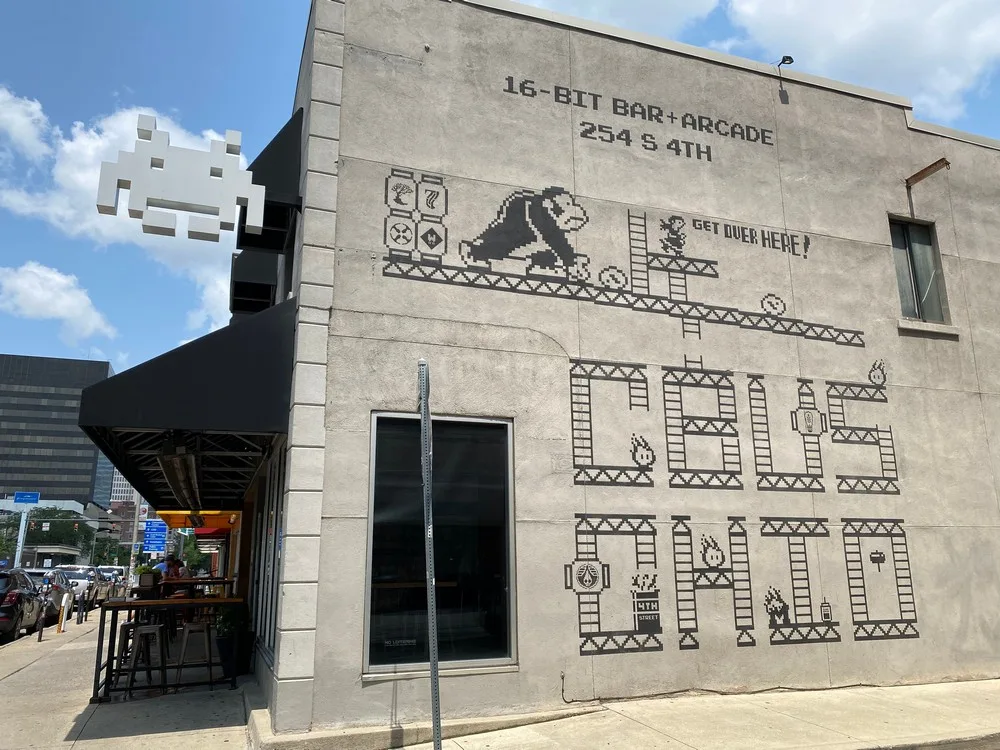 16-Bit Bar and Arcade