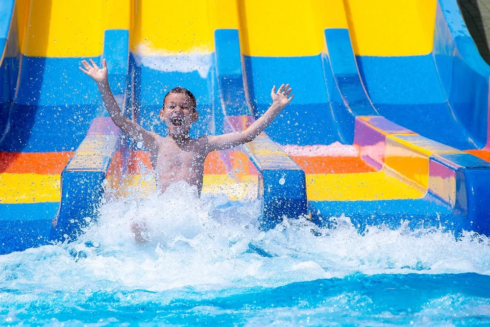 White Water (Water Park)