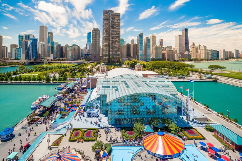 Enjoy fun summer activities at Navy Pier (Chicago, IL)