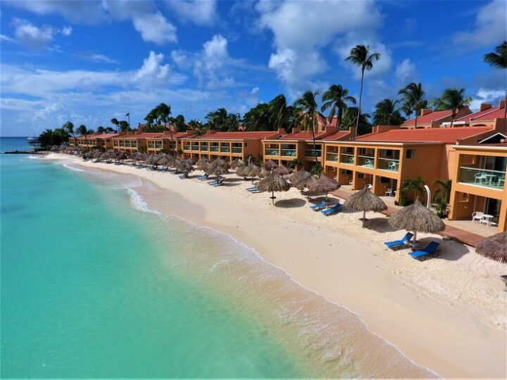 17 Best Aruba All Inclusive Resorts For Family & Adults (2024)