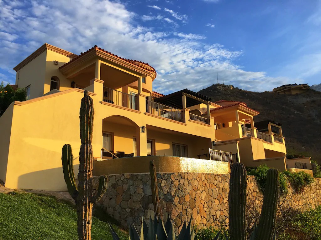 Montecristo Luxury Villas