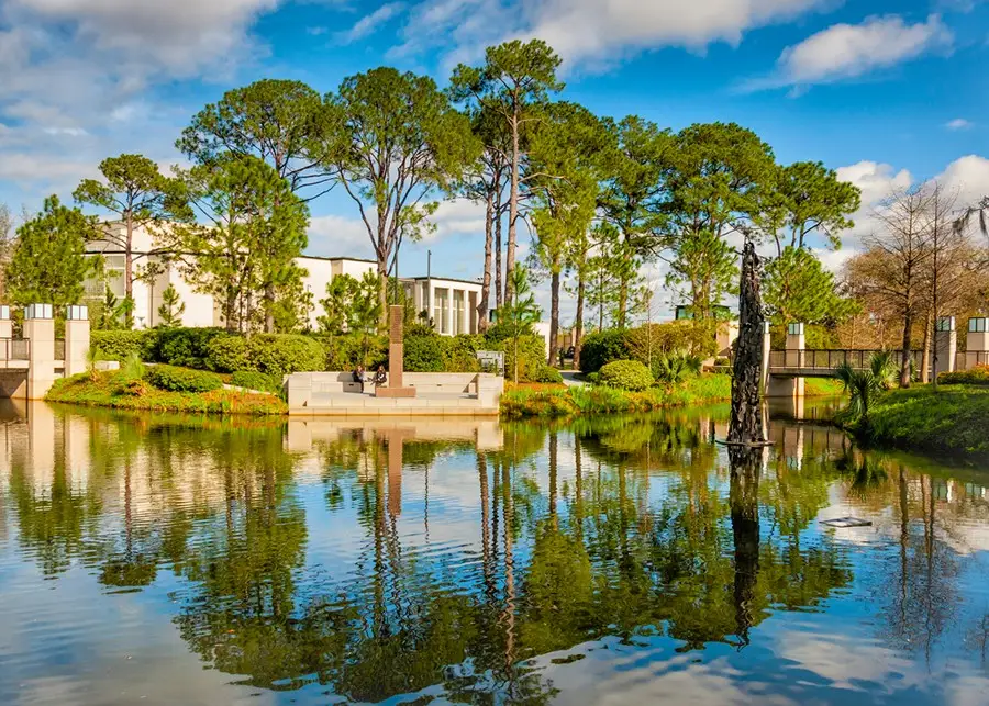 Sydney and Walda Besthoff Sculpture Garden, New Orleans