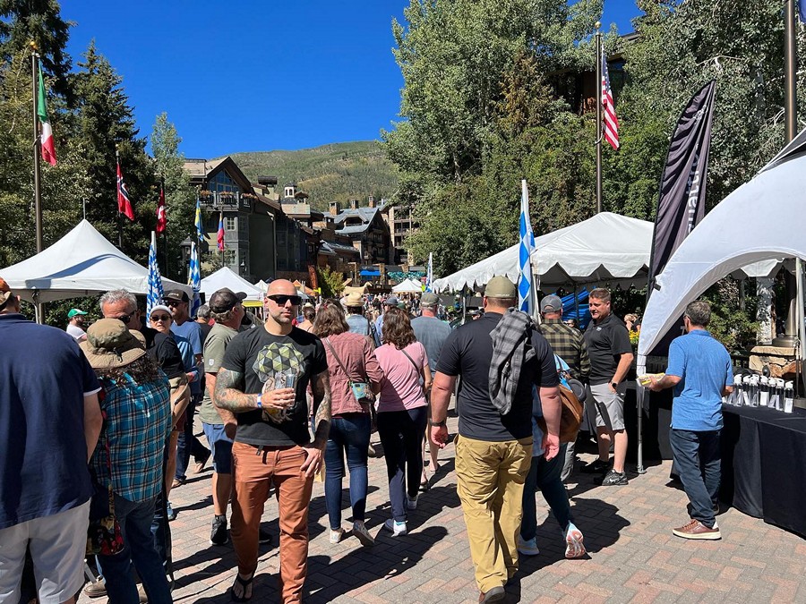 Vail Farmers' Market and Art Show, Vail