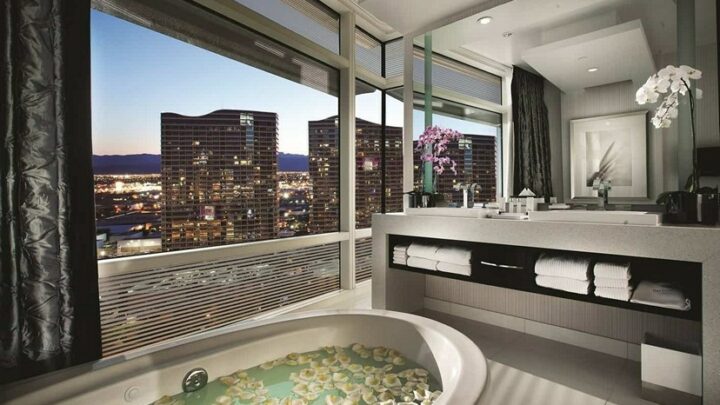 23 Top-Rated Hotels With Jacuzzi in Room