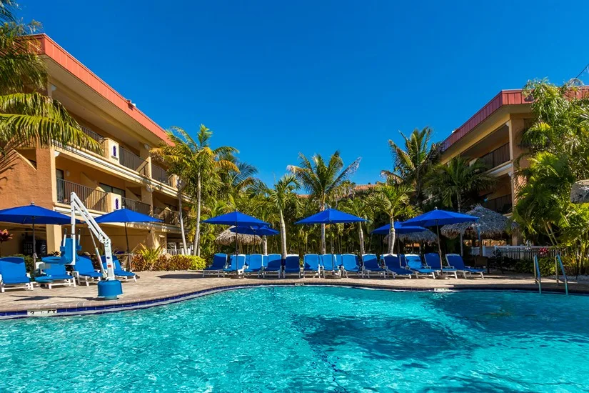 Coconut Cove All-Suites Hotel