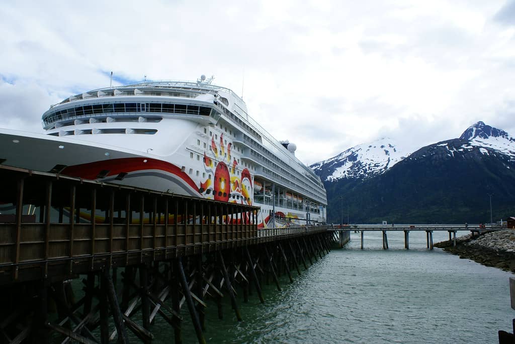 Best Alaska Cruises 2026: Top Picks, Hidden Gems & Insider Booking Tips