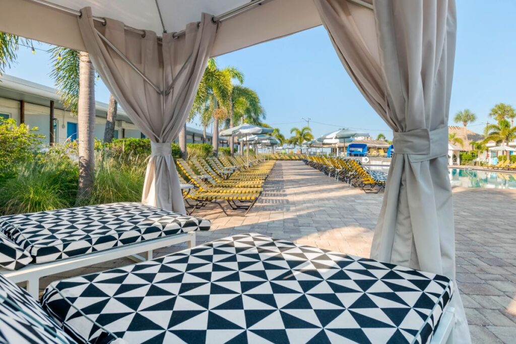 Postcard Inn on the Beach, St. Pete Beach