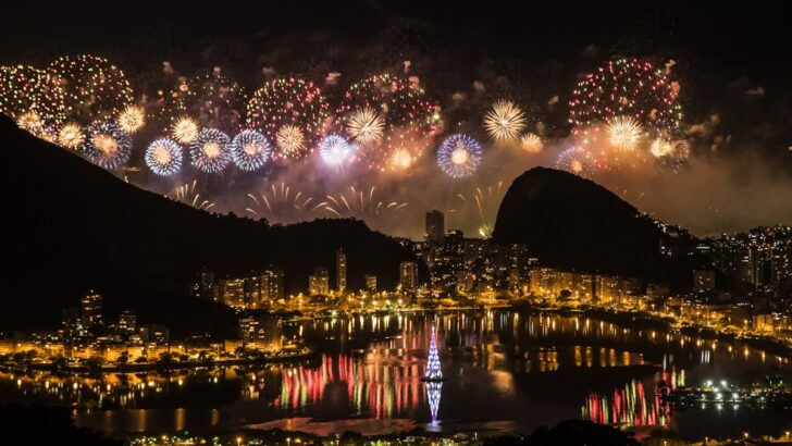Rio de Janeiro’s Réveillon: A New Year’s Extravaganza That Redefines Celebration