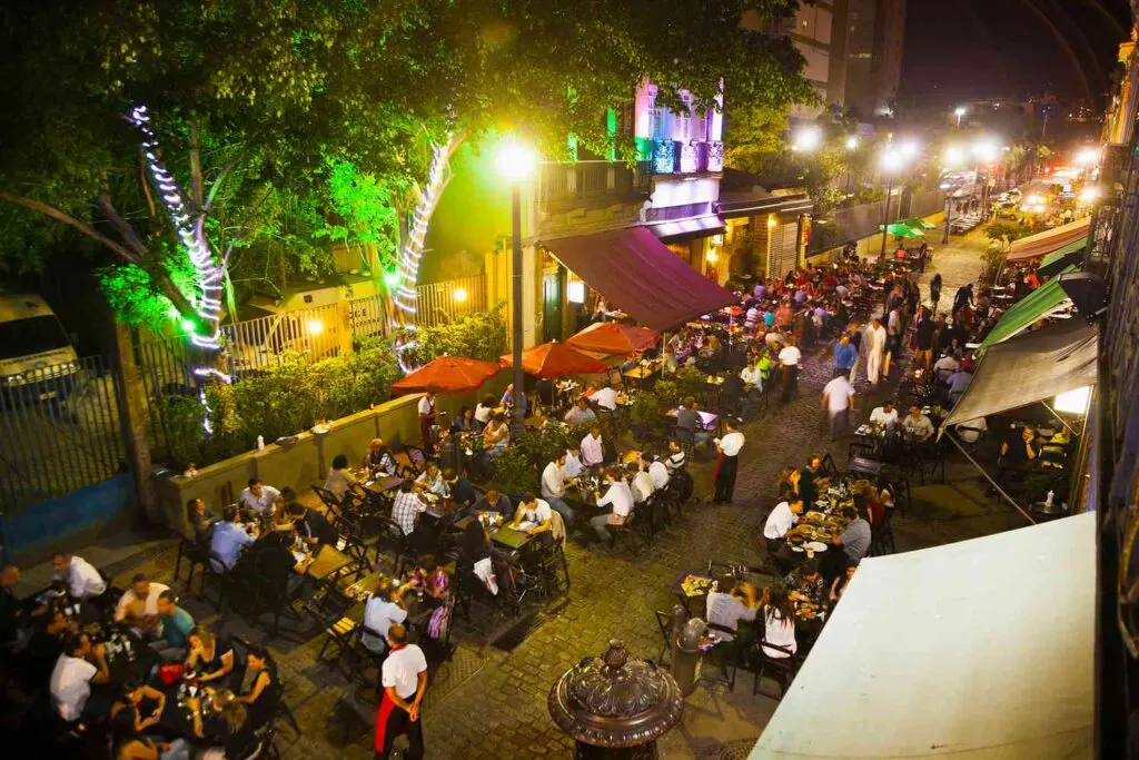 Santa Teresa’s Bohemian Nightlife