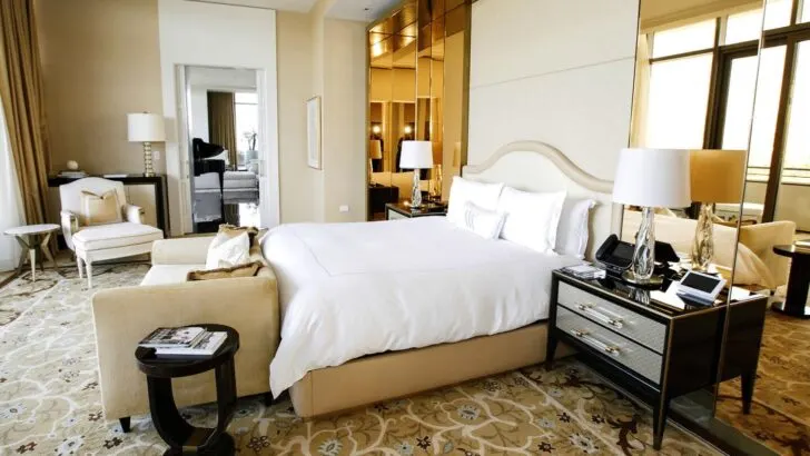 15 Best Hotels in Los Angeles for Luxury, Views & Star Studded Stays