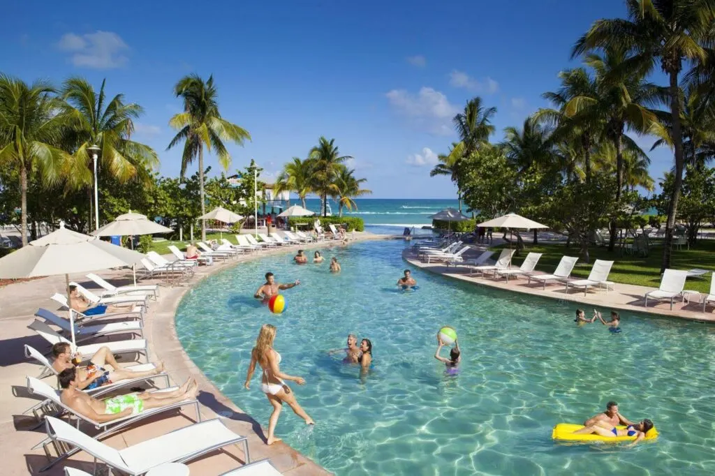 Lighthouse Pointe at Grand Lucayan
