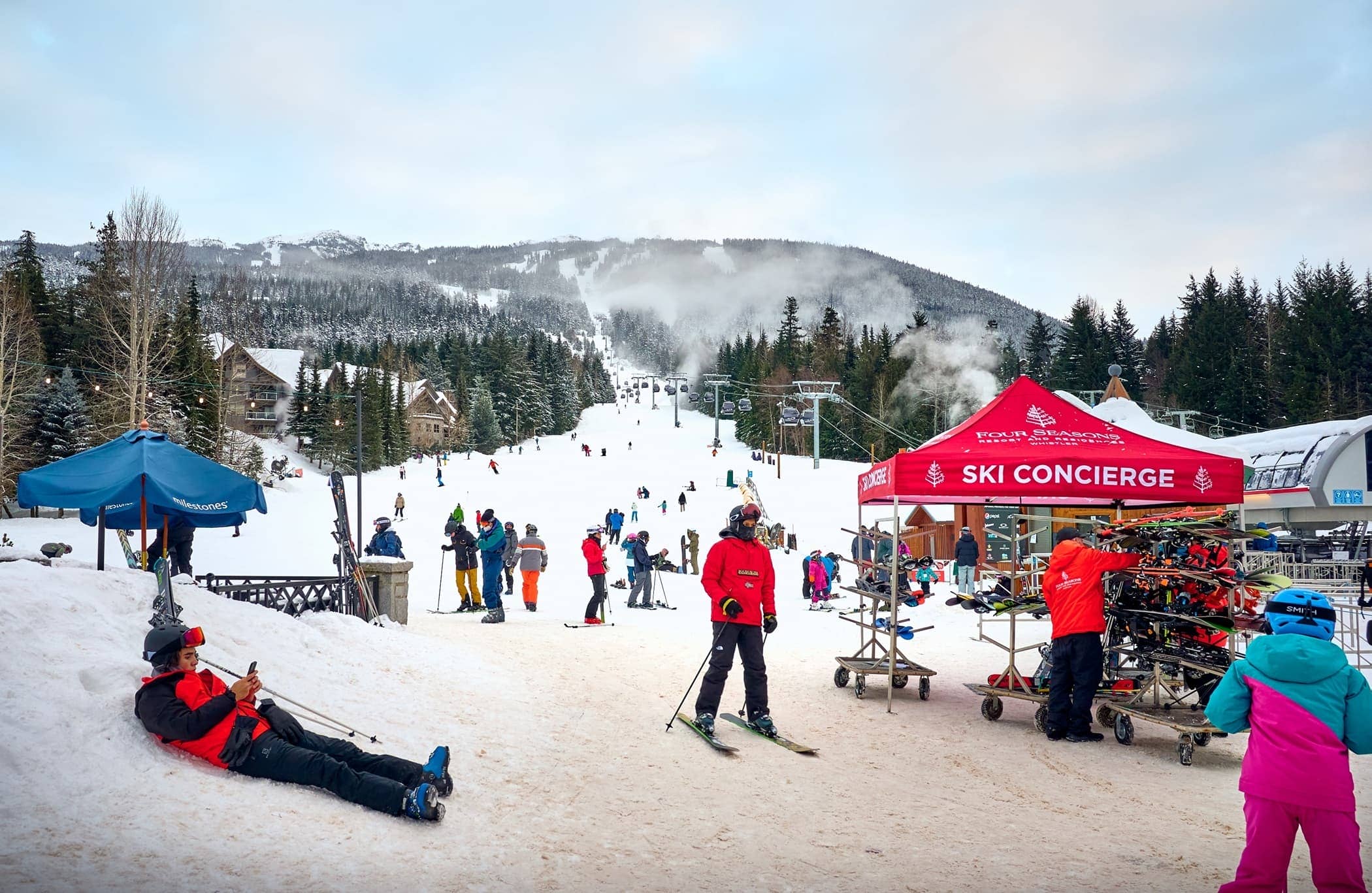 Best Ski Resorts Whistler: Ultimate Guide to Slopes, Stays & Nightlife