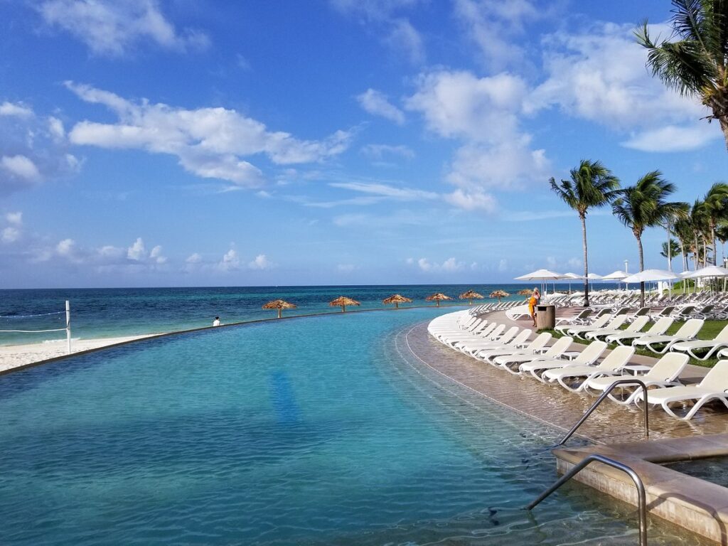 Lighthouse Pointe at Grand Lucayan Resort