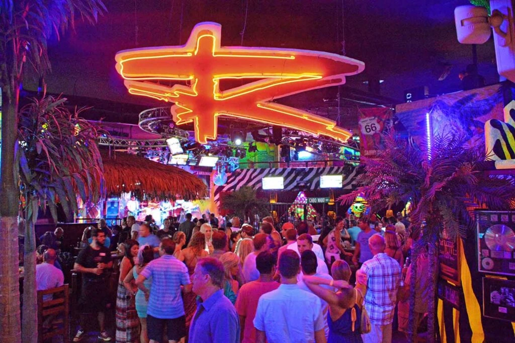 Nightlife in Los Cabos Nightlife in Cabo San Lucas and San Jose del Cabo
